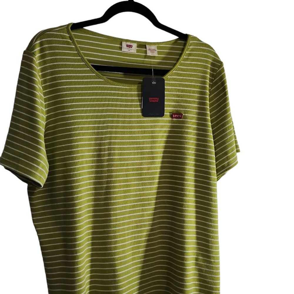 Women’s Levi’s 3X Green& White Stripe Short Sleeve Round Neck Top
